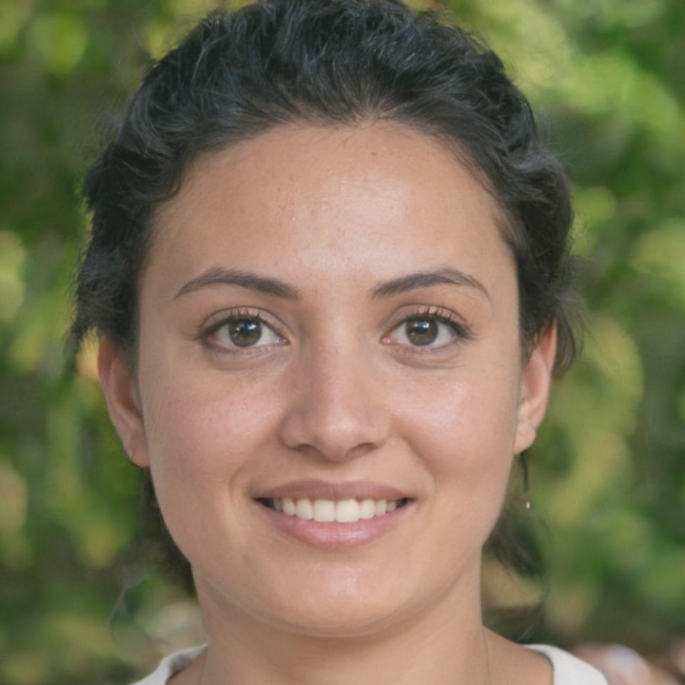 Instructora especializada en desarrollo móvil